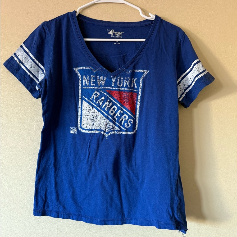 G-III 4Her by Carl Banks women's blue New York Rangers V-neck t-shirt Medium